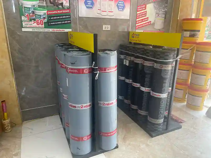 So sánh màng Technonicol Ultraplas B và màng Technonicol Ultraflex A? 3 So sánh màng chống thấm technoniol được trưng bày bán tại cửa hàng Chống thấm 247 TICO