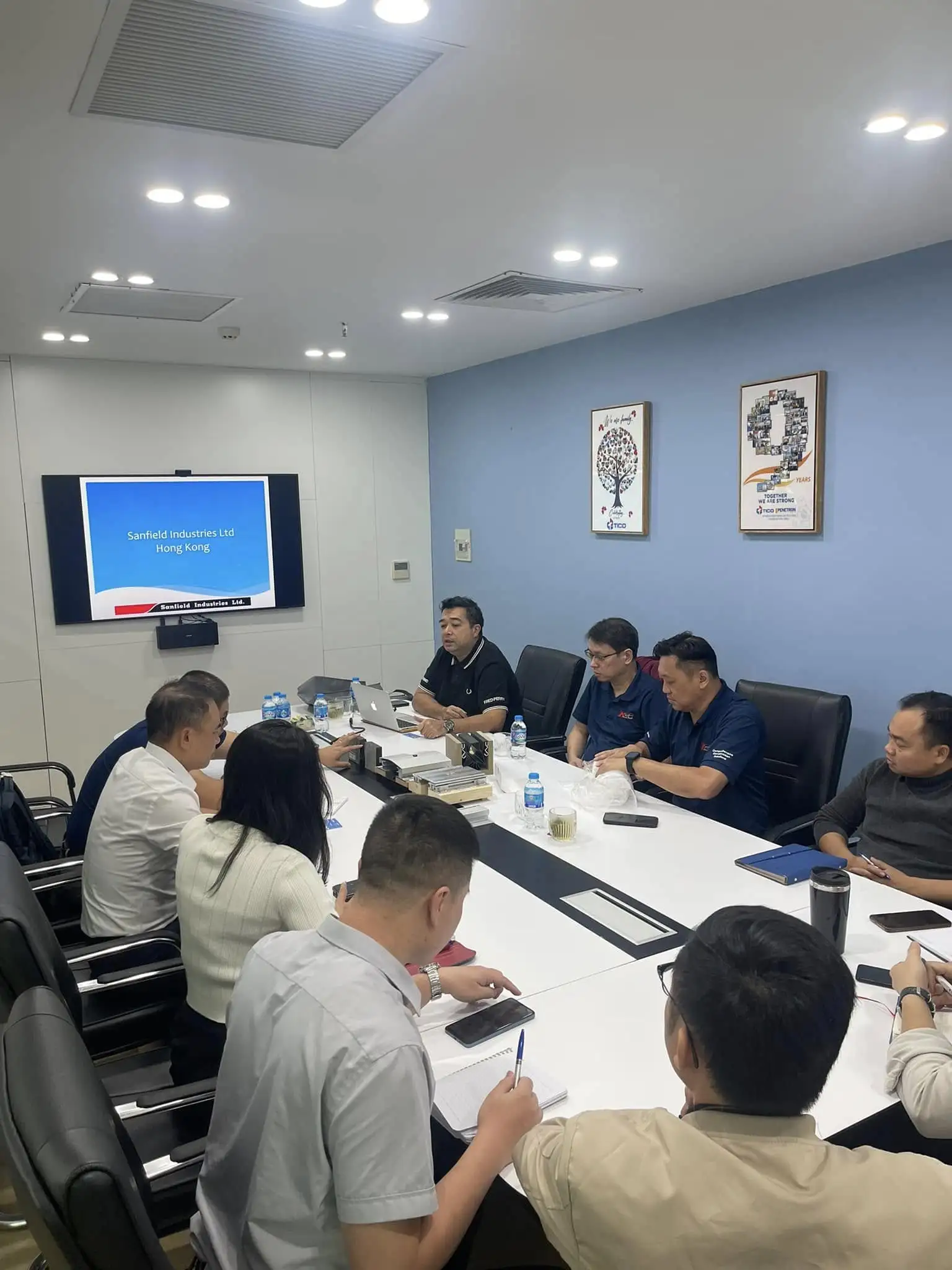 TOP 4 Vật Liệu Chống Thấm Ngược Tốt Nhất 2025 1 Họp nghiên cứu, đánh giá các giải pháp chống thấm định kỳ từ các chuyên gia nước ngoài