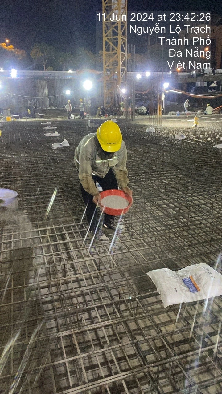 TOP 4 Vật Liệu Chống Thấm Ngược Tốt Nhất 2025 3 Rắc tinh thể thẩm thấu