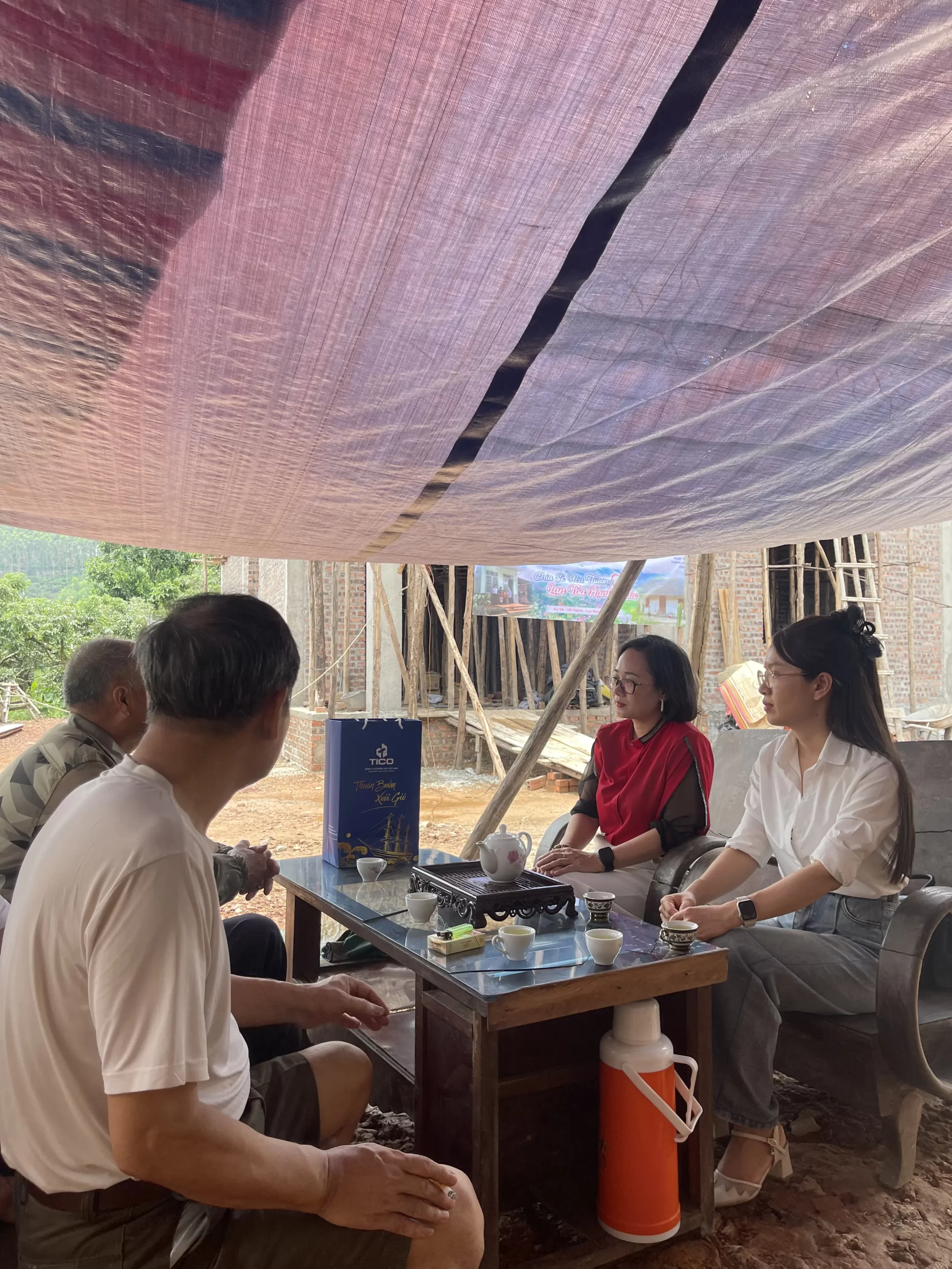 Chia Sẻ Yêu Thương - Lan Toả Hạnh Phúc - Vì Chúng Ta Đều Xứng Đáng Có Cuộc Sống Tốt Đẹp Hơn 4 thien-nguyen-tico-viet-nam-4