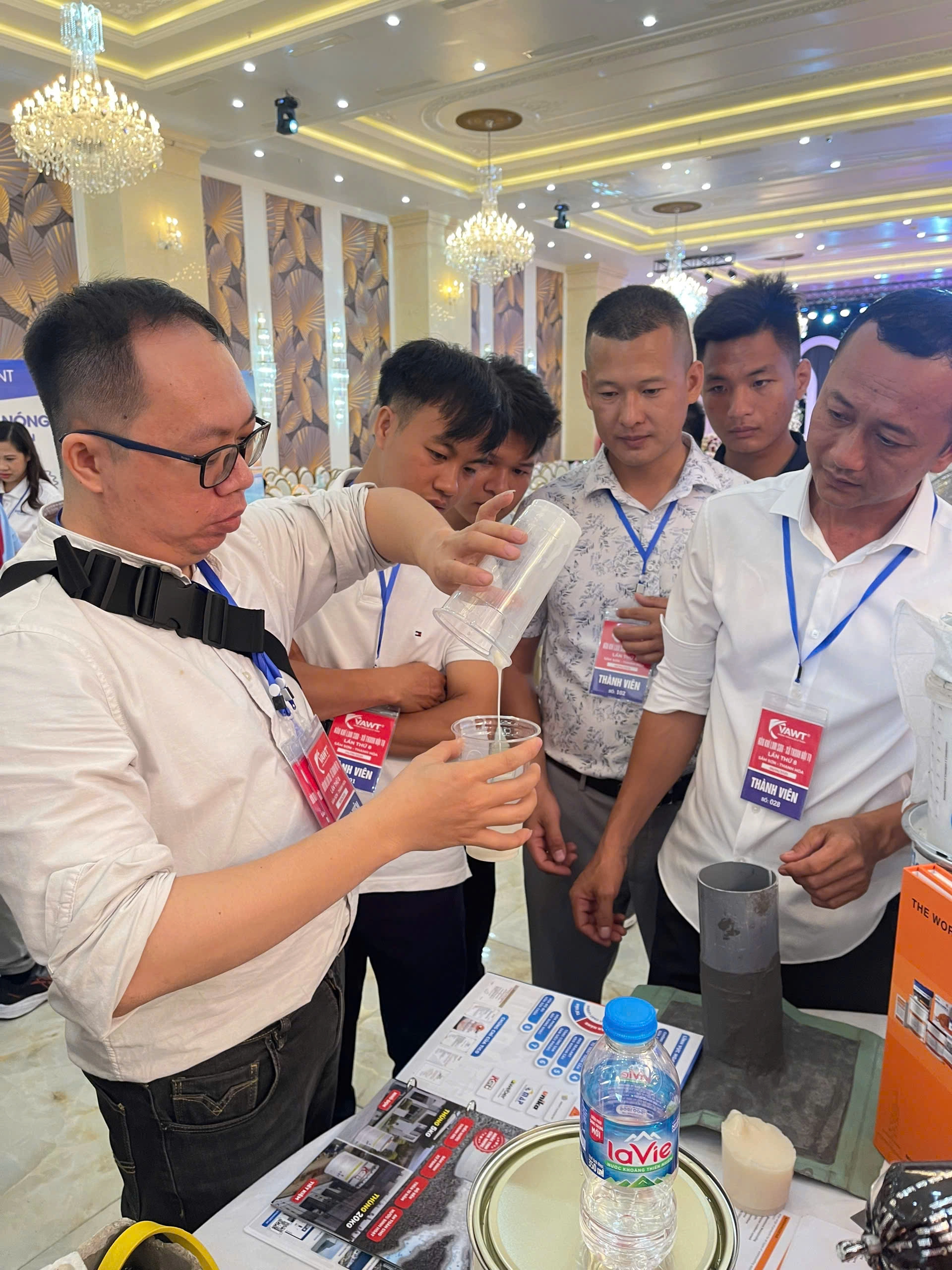 Chống thấm 247 x Mixseal: Giao diện nổi bật trong ngày hội chống thấm lớn nhất Miền Bắc 2 Ngày hội chống thấm 06/06/2025