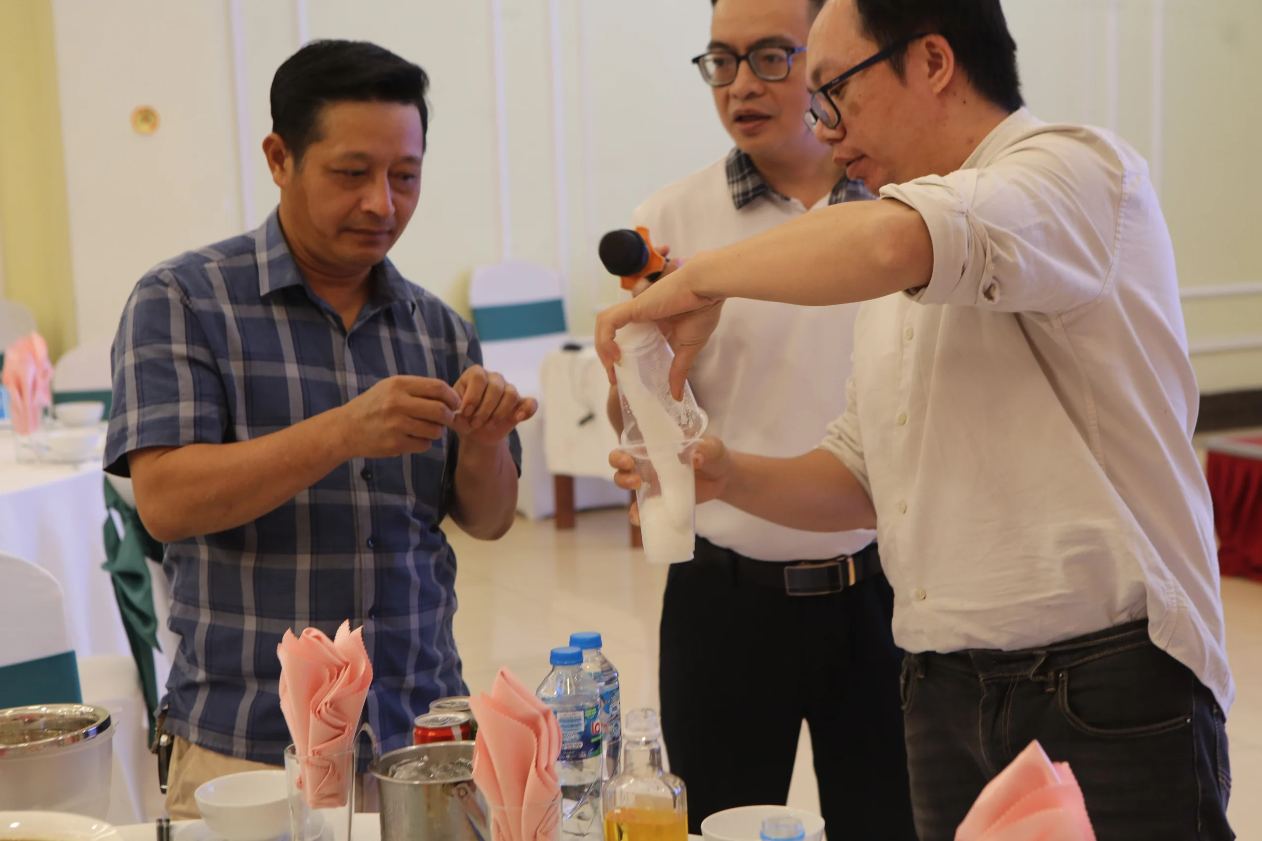 Nỗi Đau Công Trình Việt Về Thấm: Xu hướng giải quyết? 1 Chia sẻ các giải pháp mới giải quyết các nỗi đau công trình Việt trong sự kiện Khởi Chạm 2025
